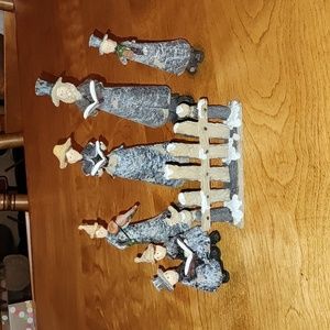 Resin Faux Wood Birch Carved Look Christmas Carolers, Set of 6